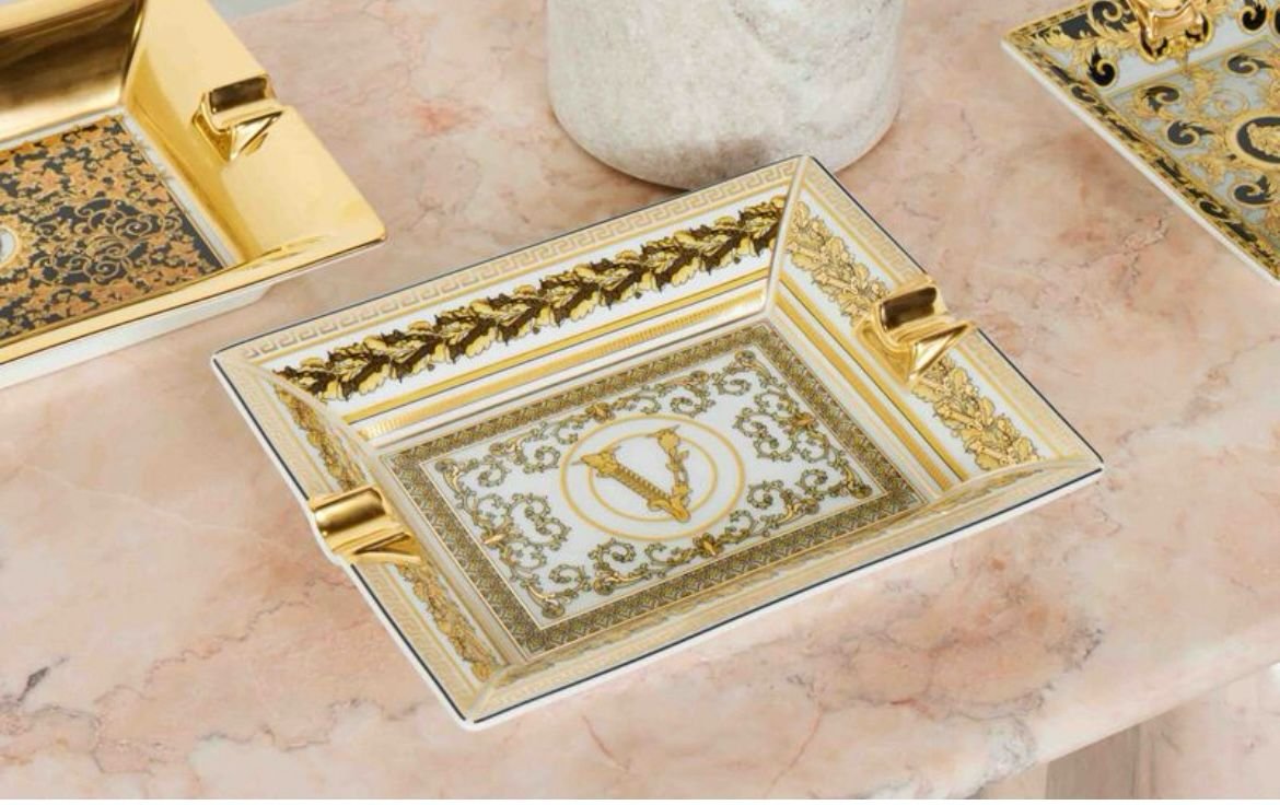 Large ashtray/ trinket tray - Image 4 of 4
